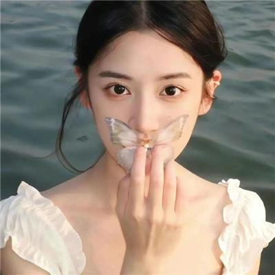 来到现代，皇帝开始复仇